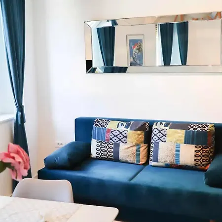 Verano Studio Steps From Kolovare Beach * Zadar