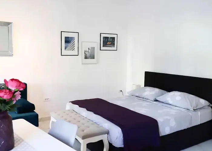 Verano Steps From Kolovare Apartman Zára