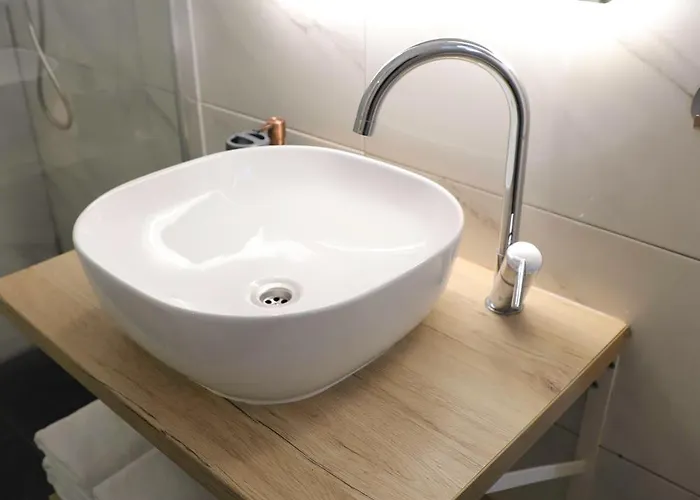 Verano Steps From Kolovare Задар